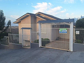 ALUGA-SE CASA NO BAIRRO CHAMPAGNAT