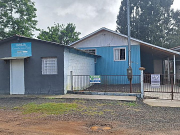 CASA COM 3 DORMIT�RIOS � VENDA - GET�LIO VARGAS RS